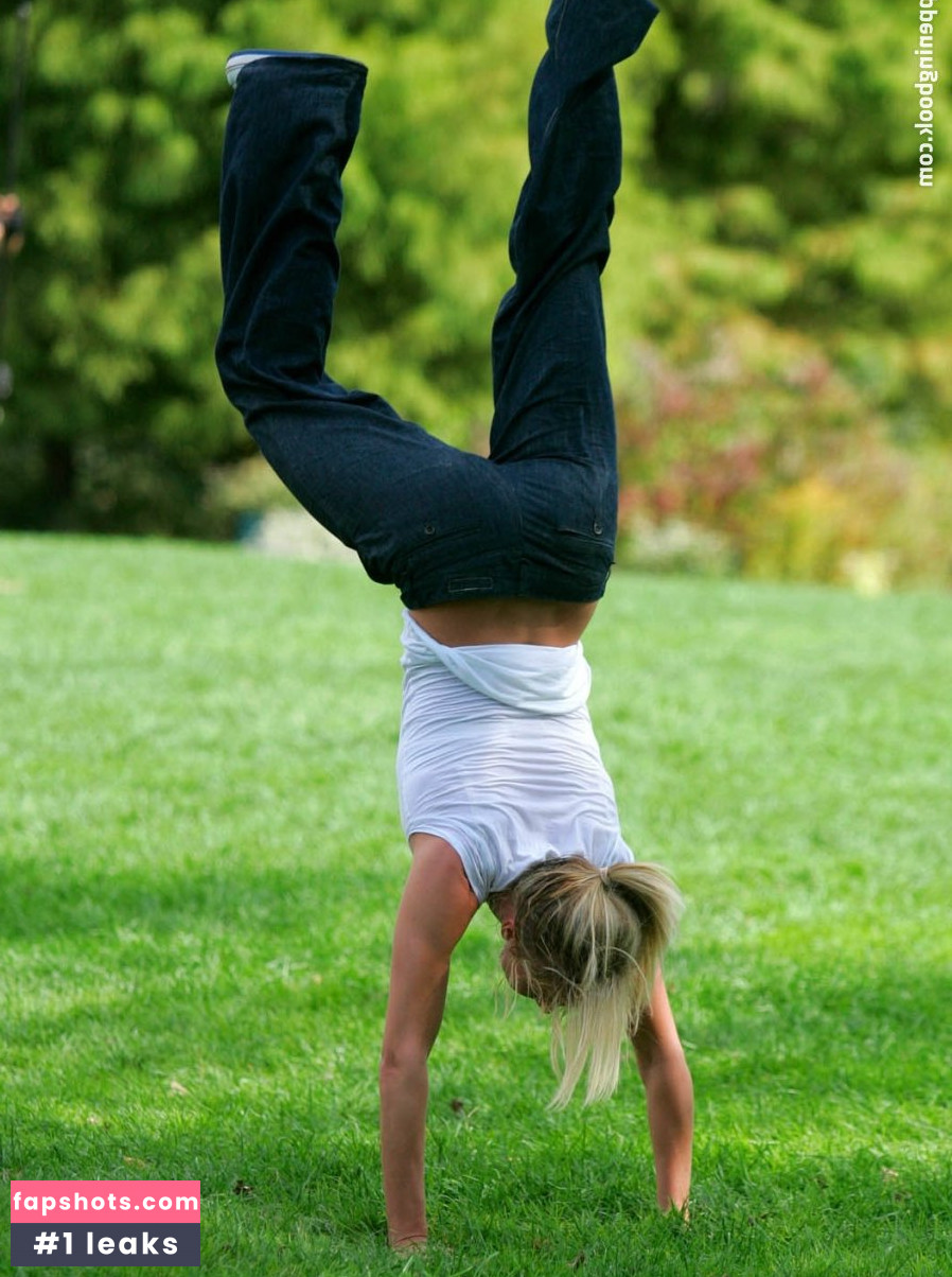 Cameron Diaz gallery photo #418