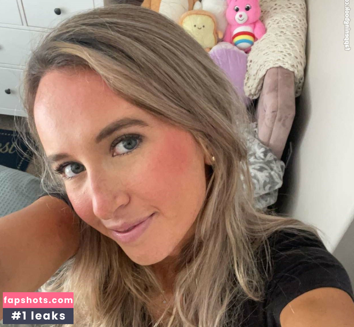 Camie Knoll gallery photo #6