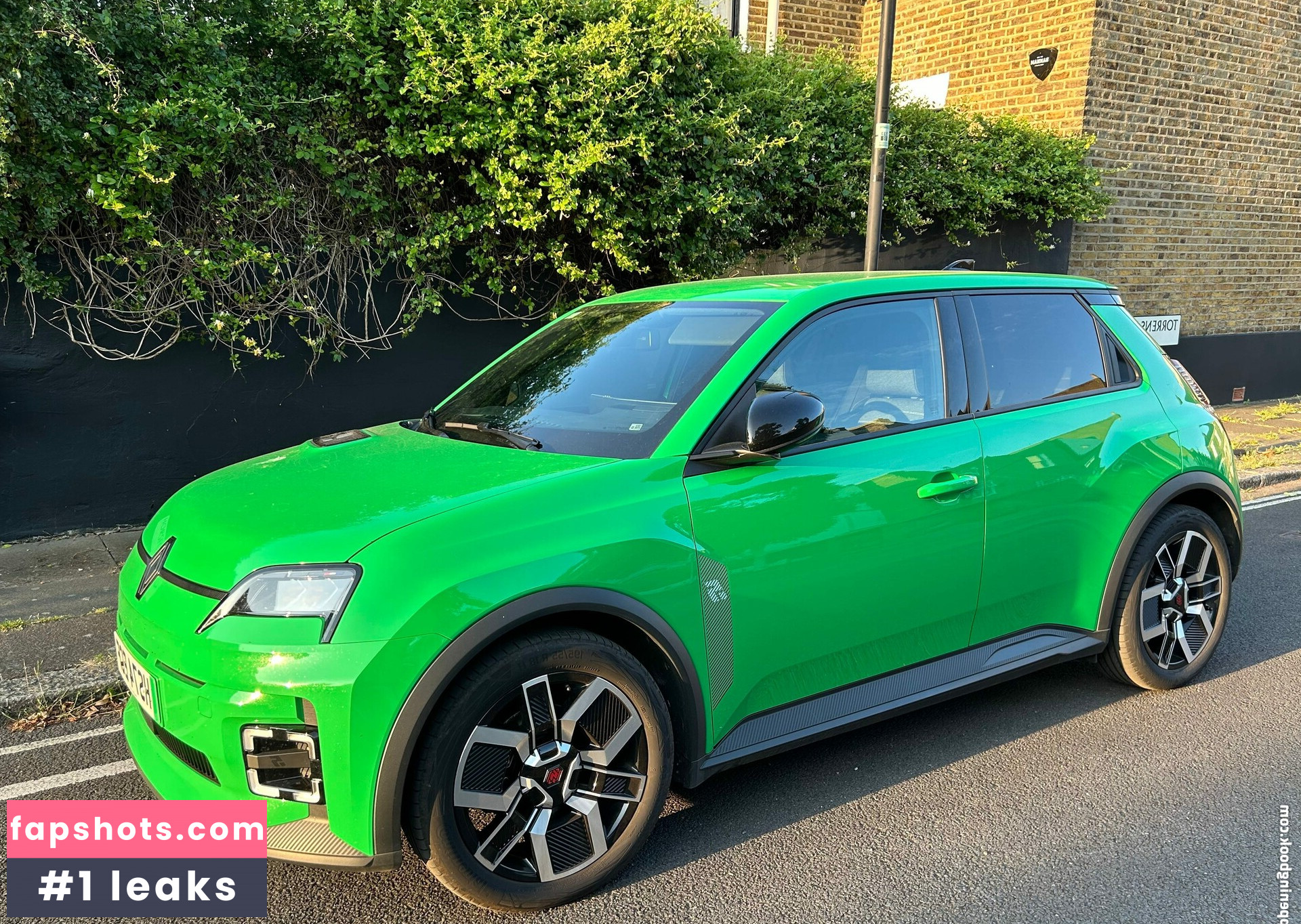 Camila Belen gallery photo #3