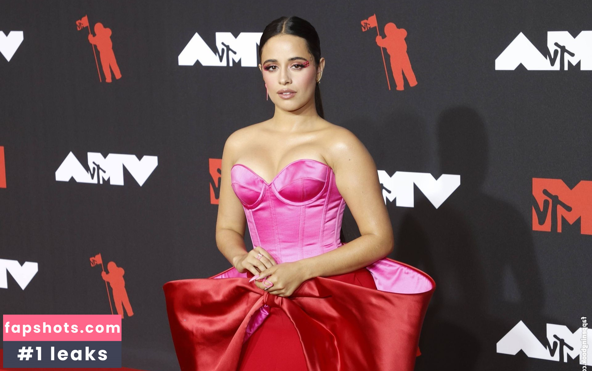 Camila Cabello gallery photo #1044