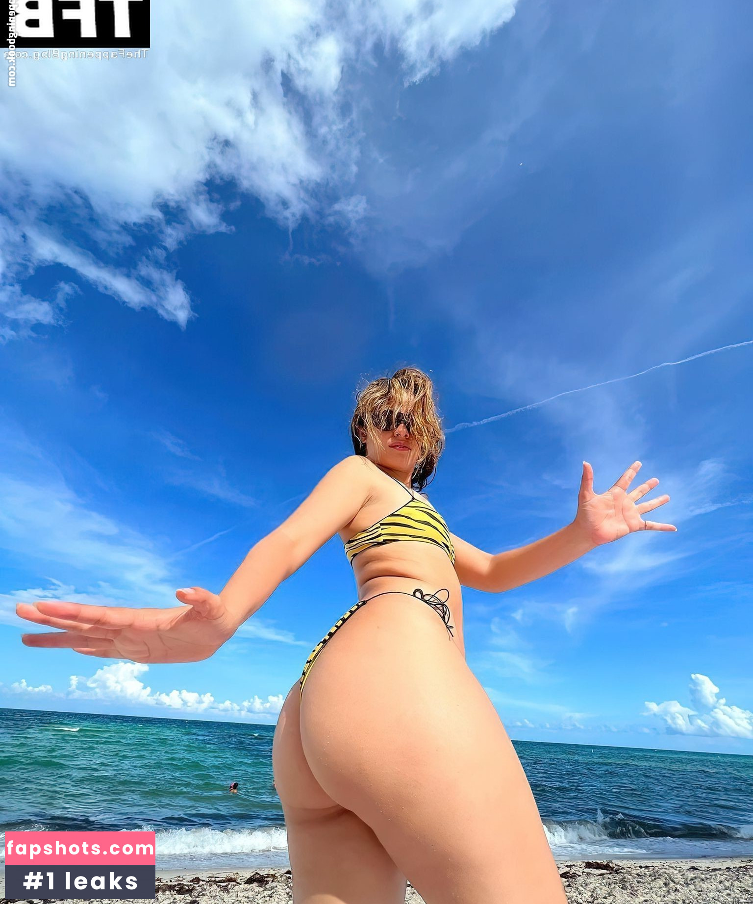 Camila Cabello gallery photo #857