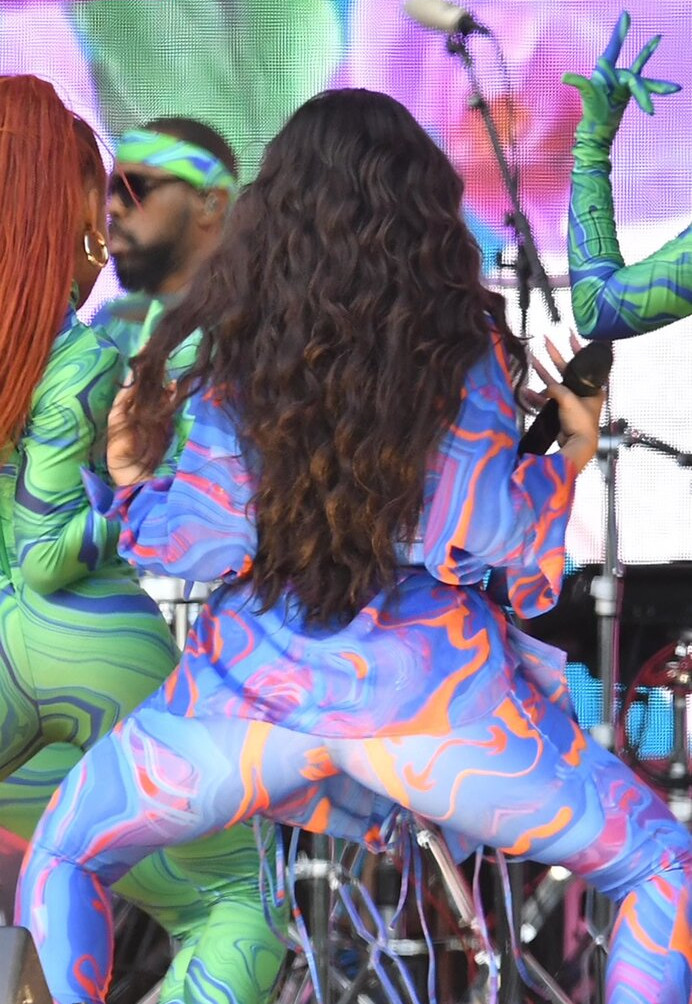 camila-cabello gallery photo #2583