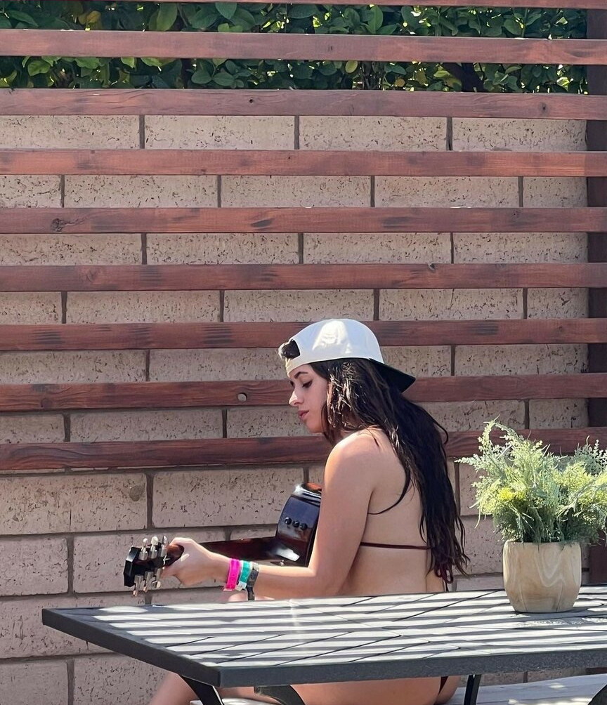 camila-cabello gallery photo #2592