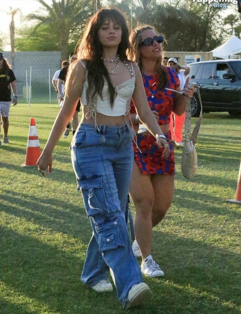 camila-cabello gallery photo #2604