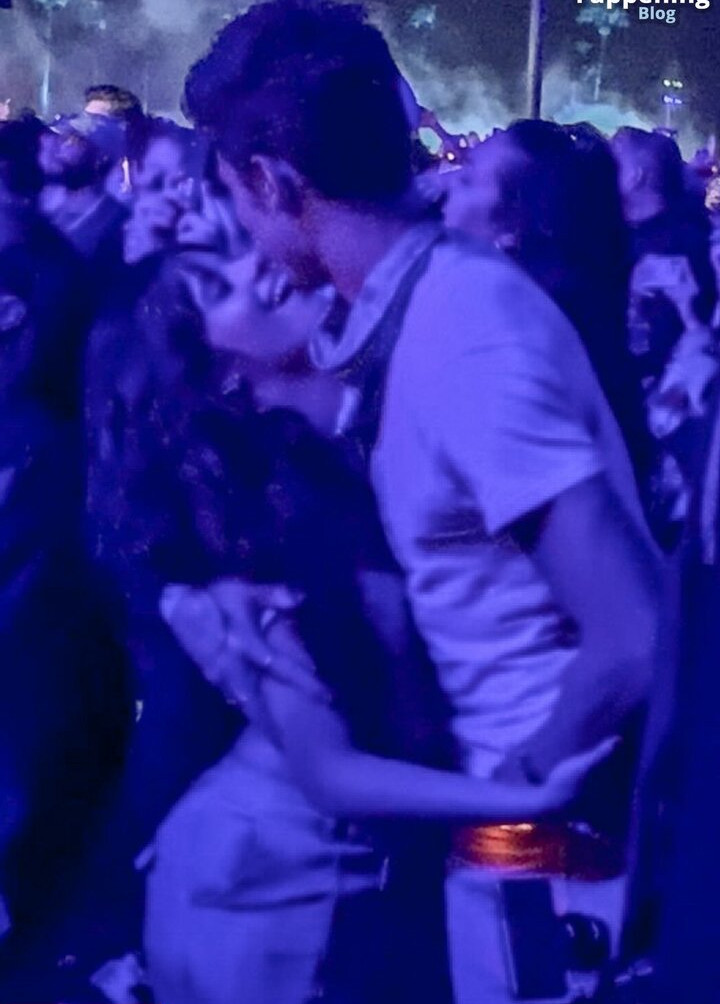 camila-cabello gallery photo #2618