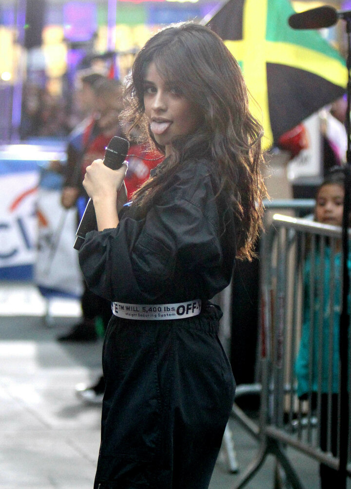 camila-cabello gallery photo #3251