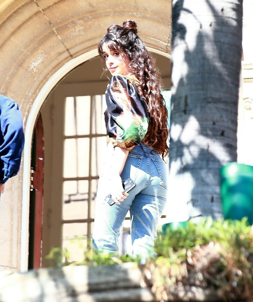 camila-cabello gallery photo #3265