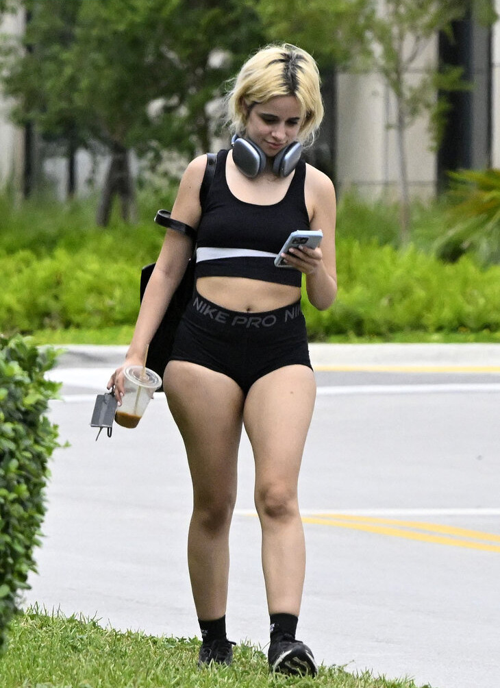 camila-cabello gallery photo #588