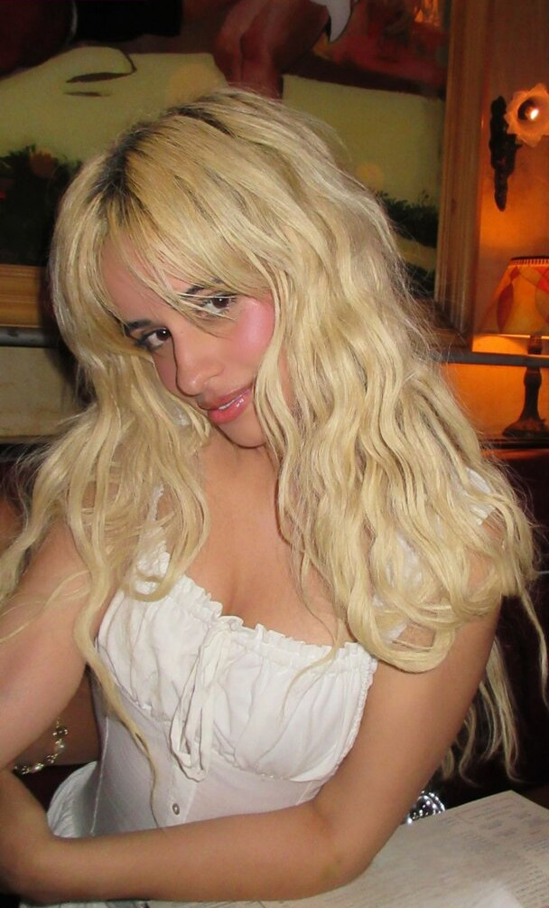 camila-cabello gallery photo #631