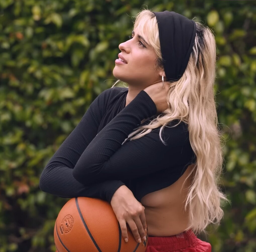 camila-cabello gallery photo #638