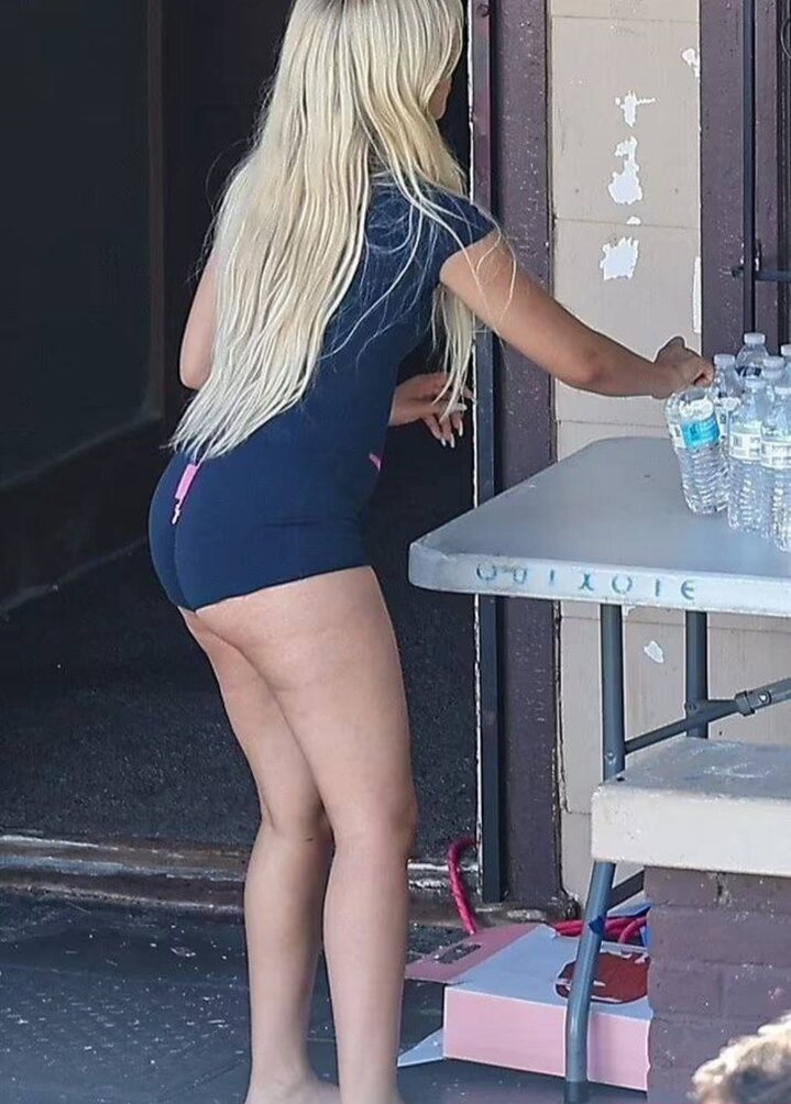 camila-cabello gallery photo #821