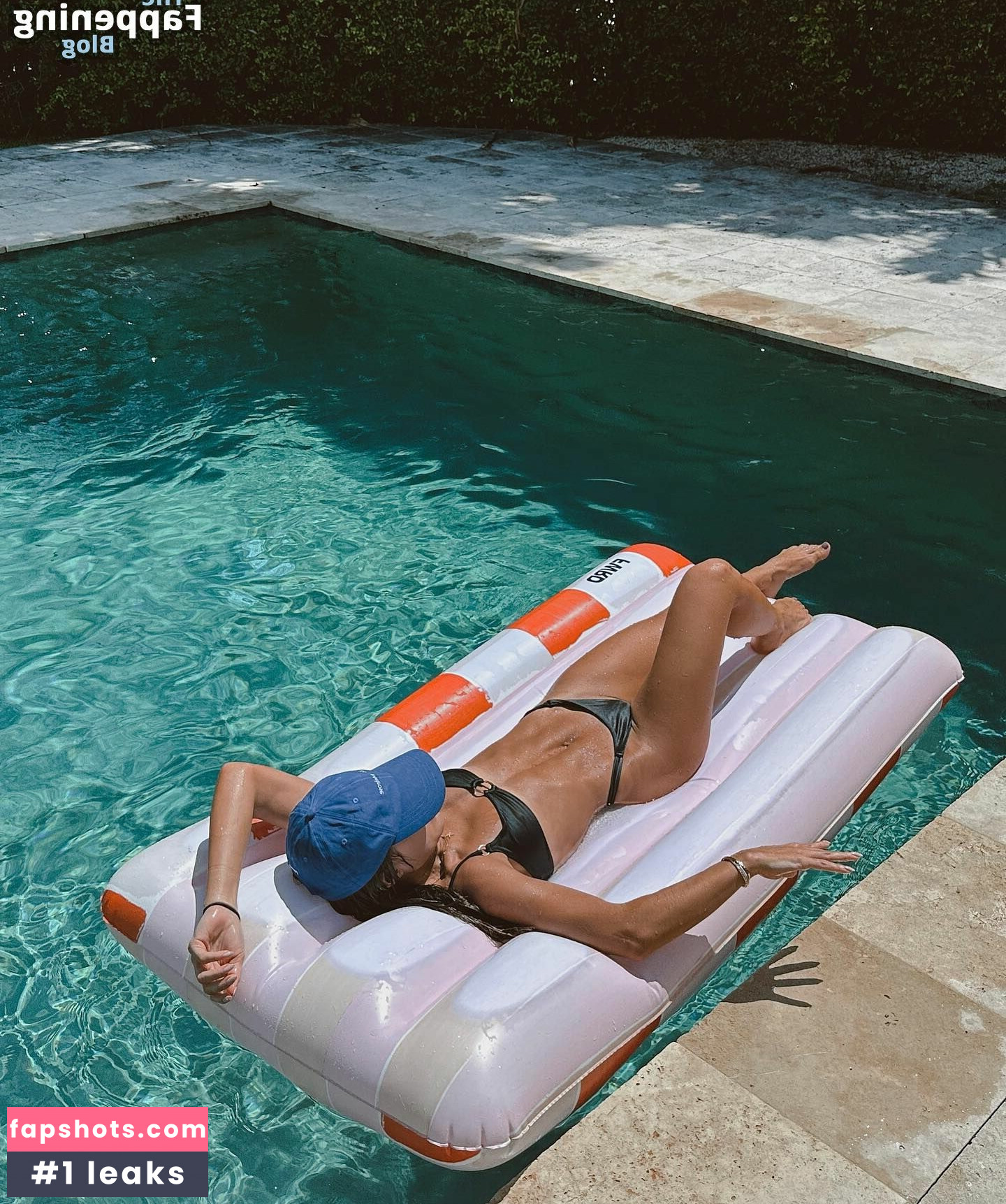 Camila Coelho gallery photo #53