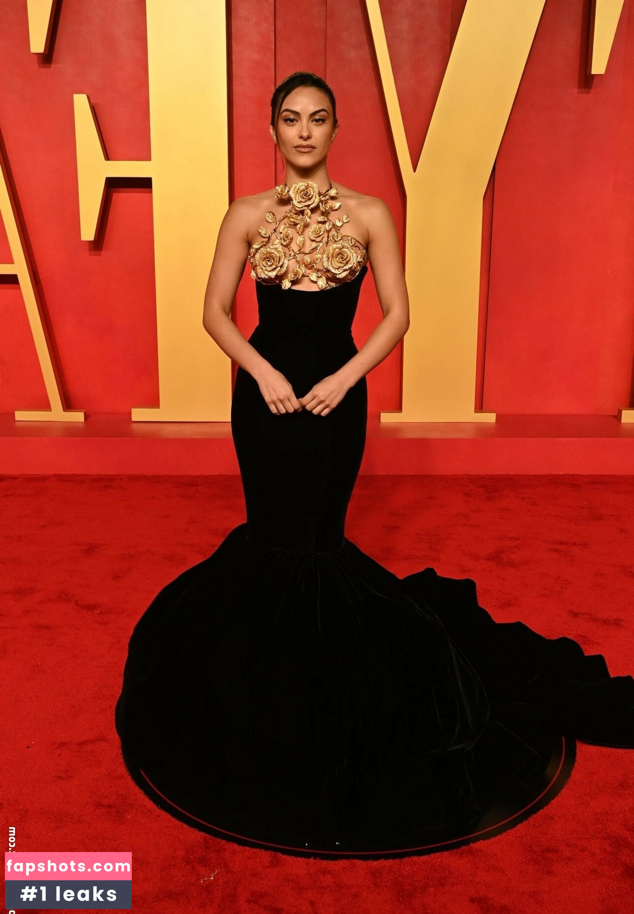 Camila Mendes gallery photo #131