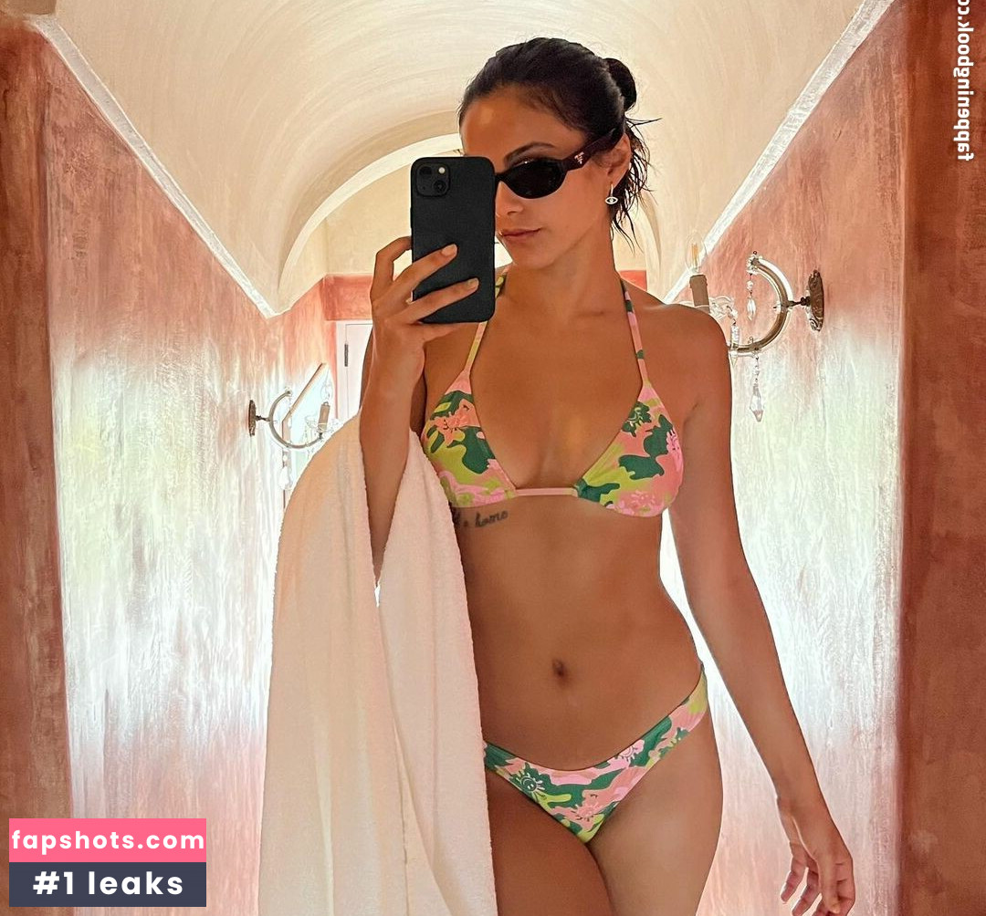 Camila Mendes gallery photo #297