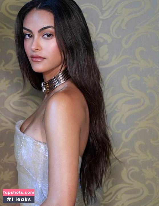 Camila Mendes gallery photo #299