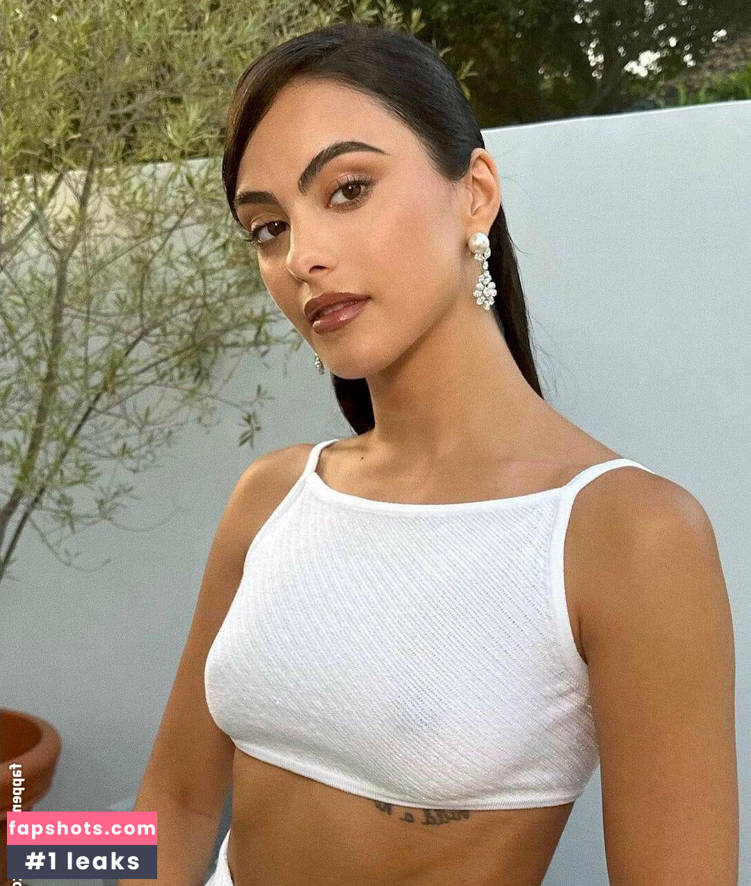 Camila Mendes gallery photo #307