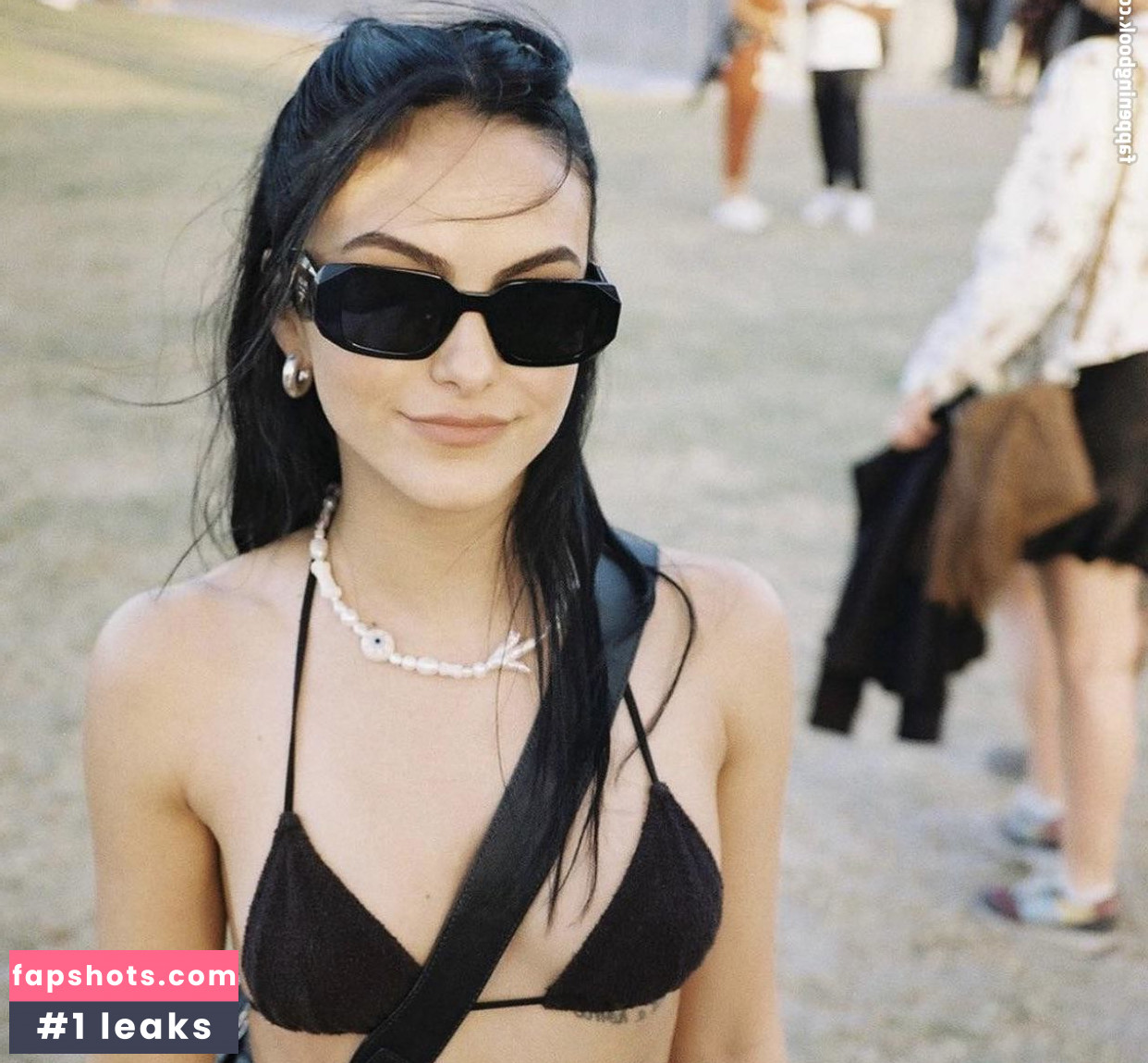 Camila Mendes gallery photo #408