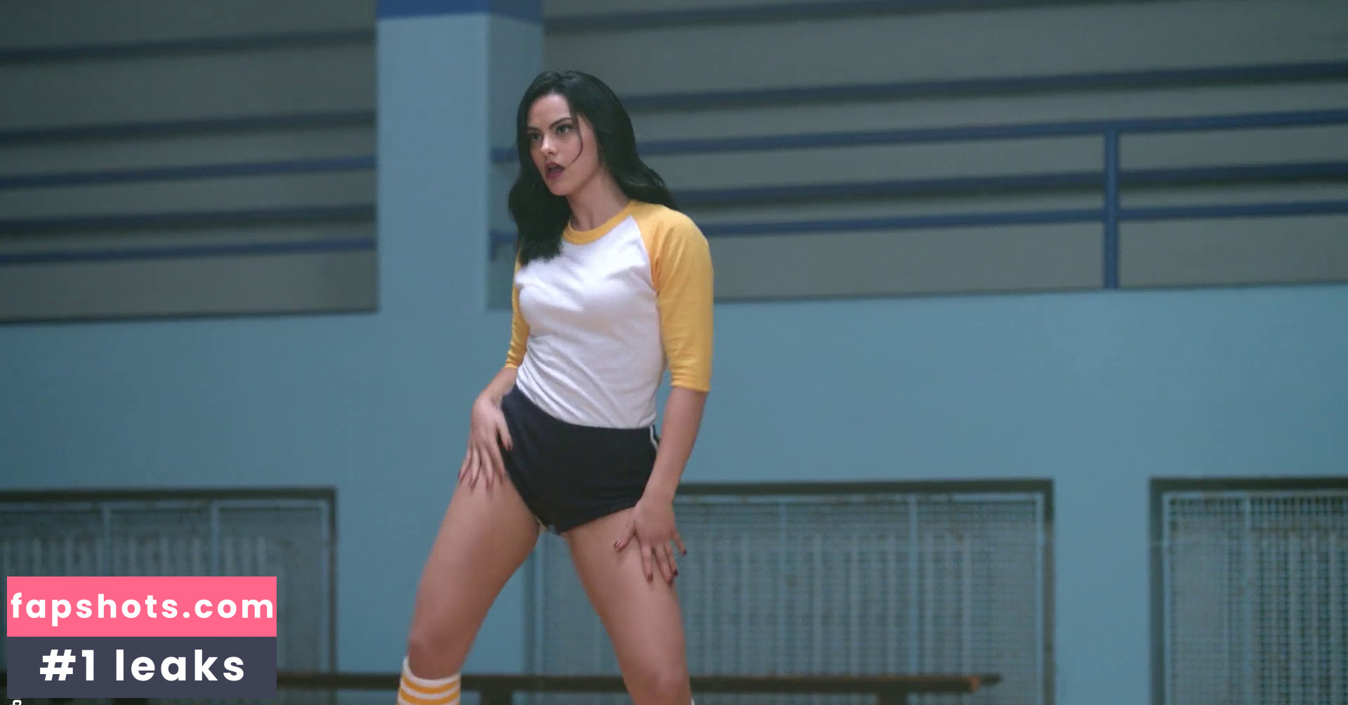Camila Mendes gallery photo #409