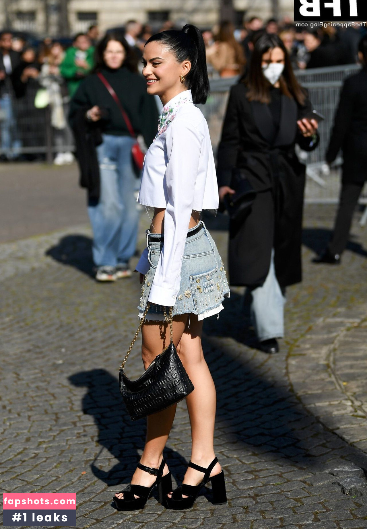 Camila Mendes gallery photo #453