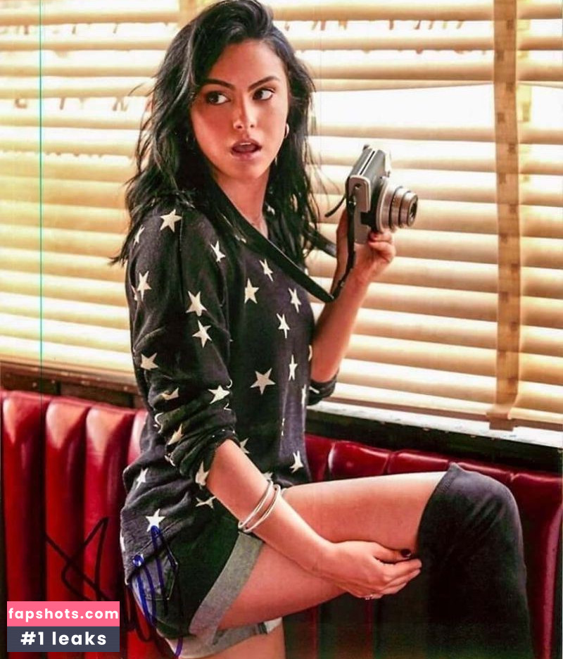Camila Mendes gallery photo #586