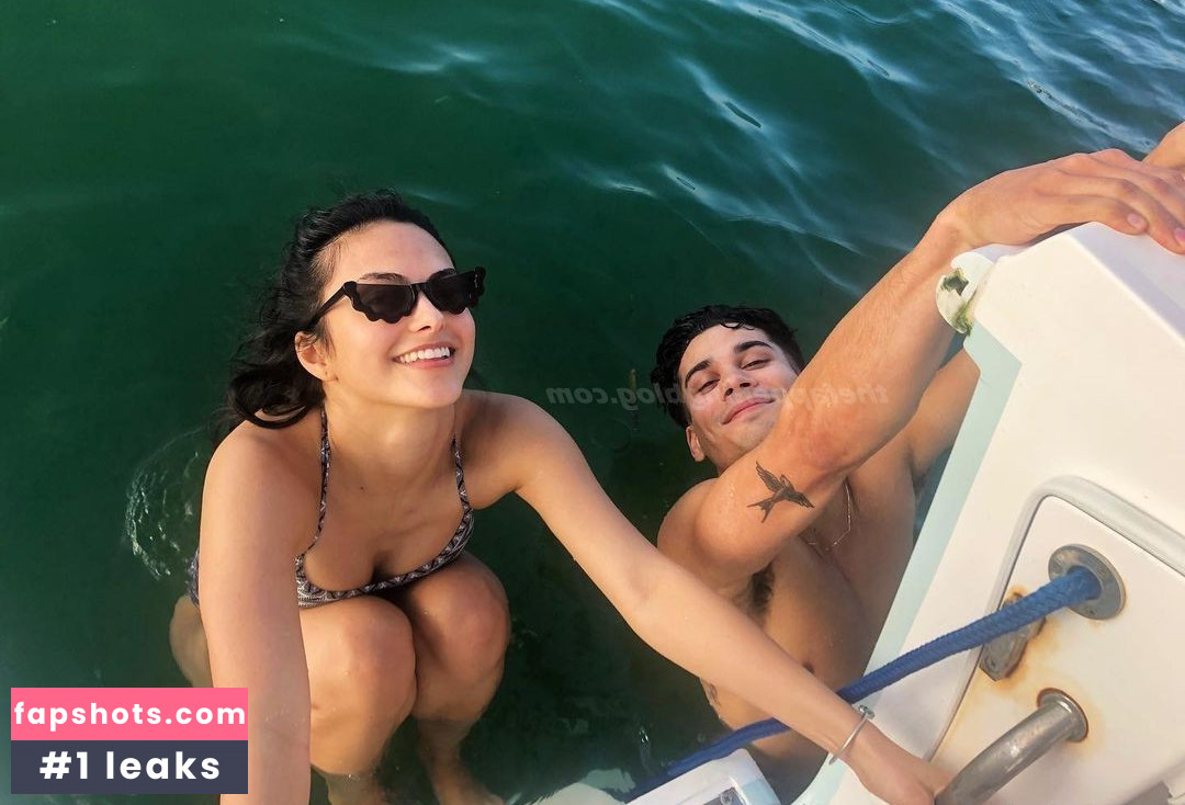 Camila Mendes gallery photo #601