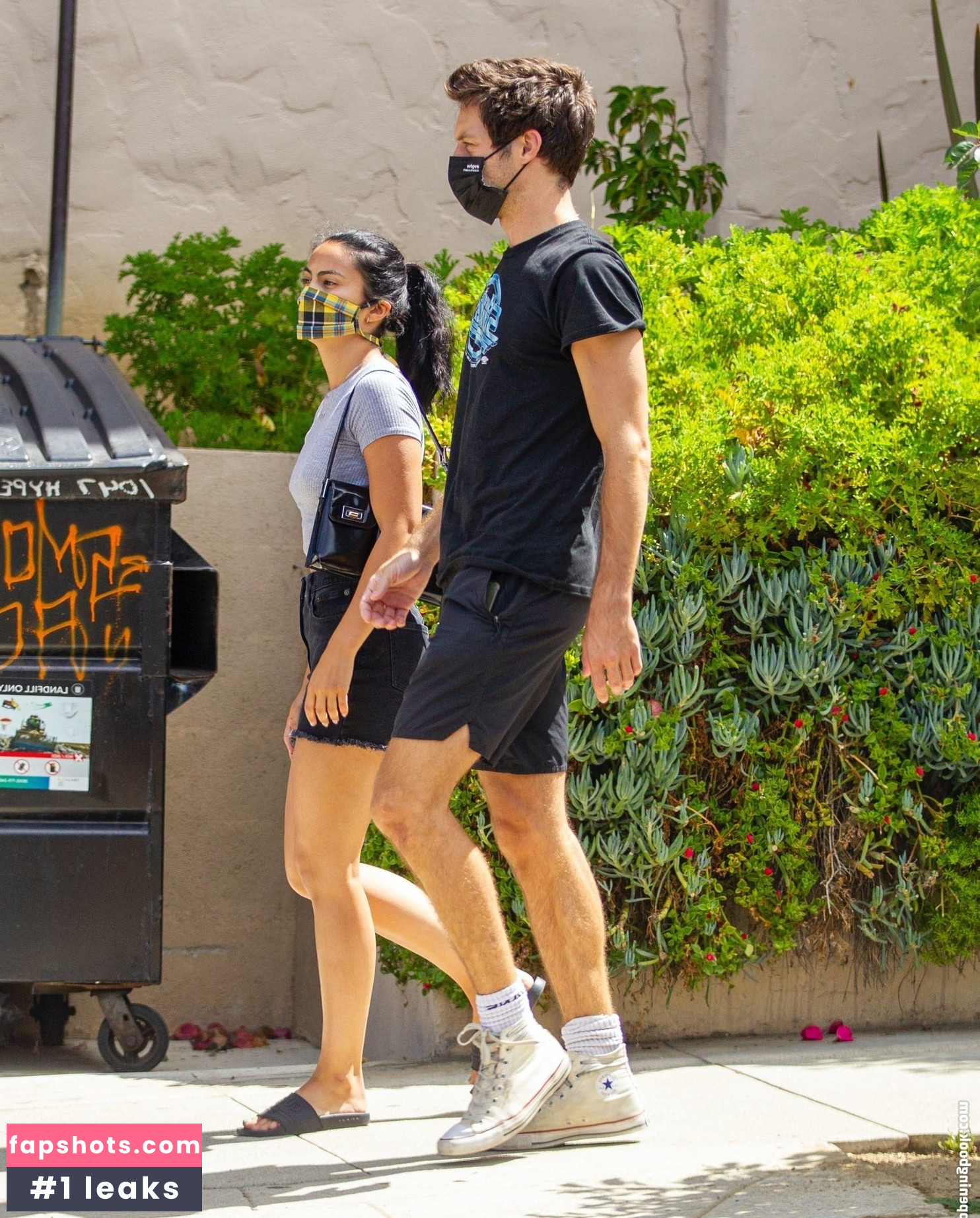 Camila Mendes gallery photo #609