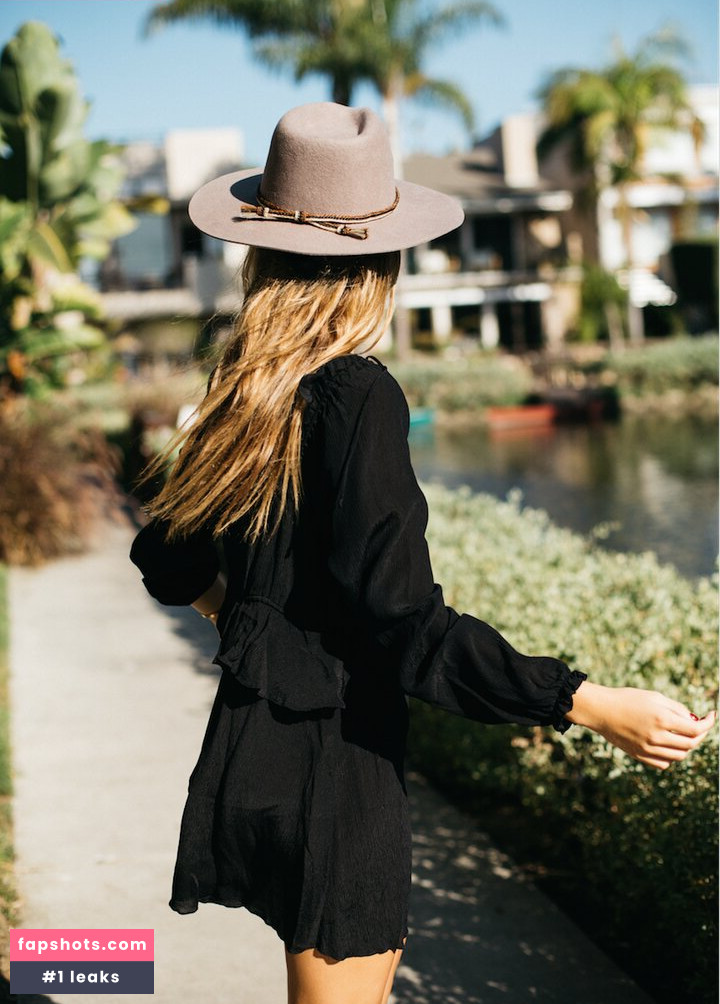 Camila Morrone Nahé úniky fotek pouze od fanoušků #403 - Fapshots