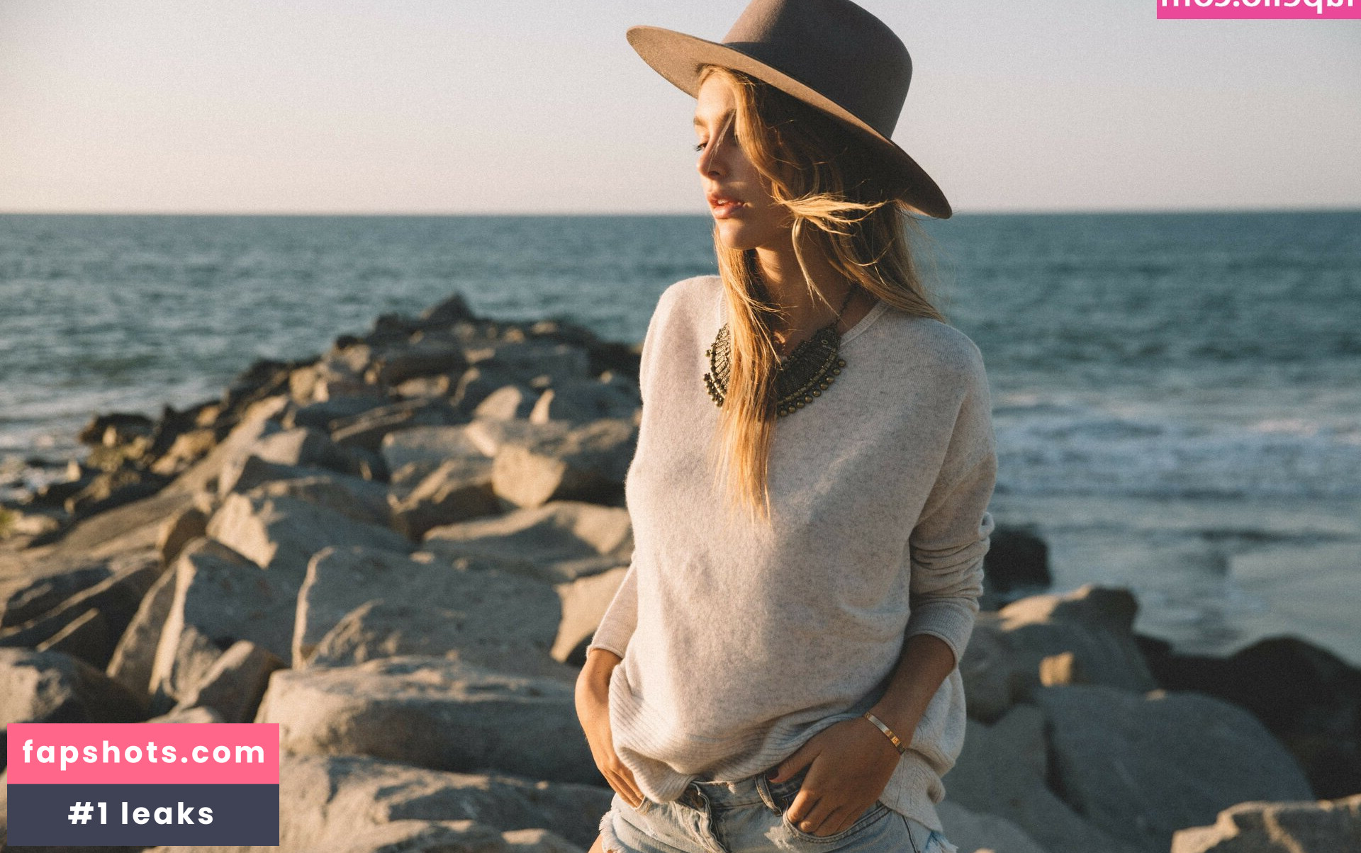 Camila Morrone Nahé úniky fotek pouze od fanoušků #437 - Fapshots