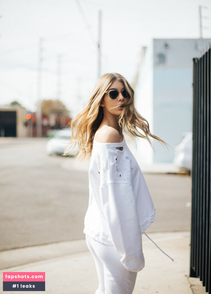 Camila Morrone Nahé úniky fotek pouze od fanoušků #494 - Fapshots