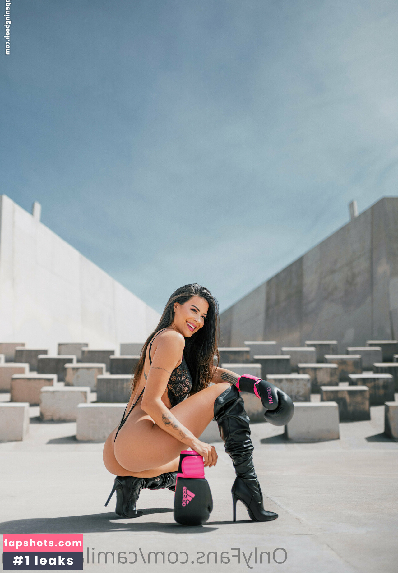 Camila Oliveira RING GIRL UFC gallery photo #32