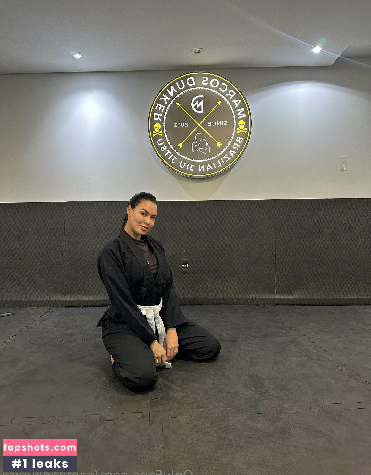 camilaoliveira gallery photo #2