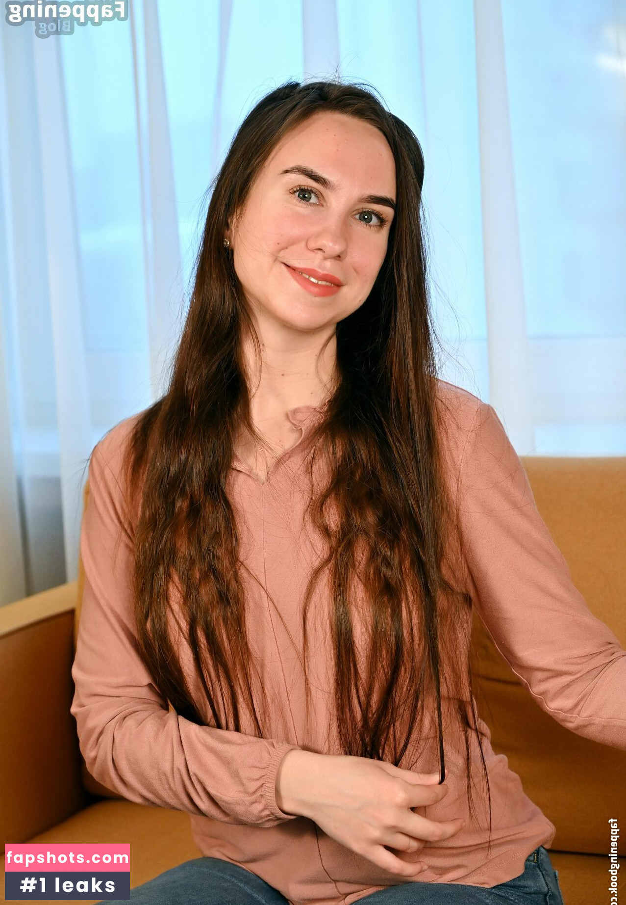 Camilla Benz gallery photo #74