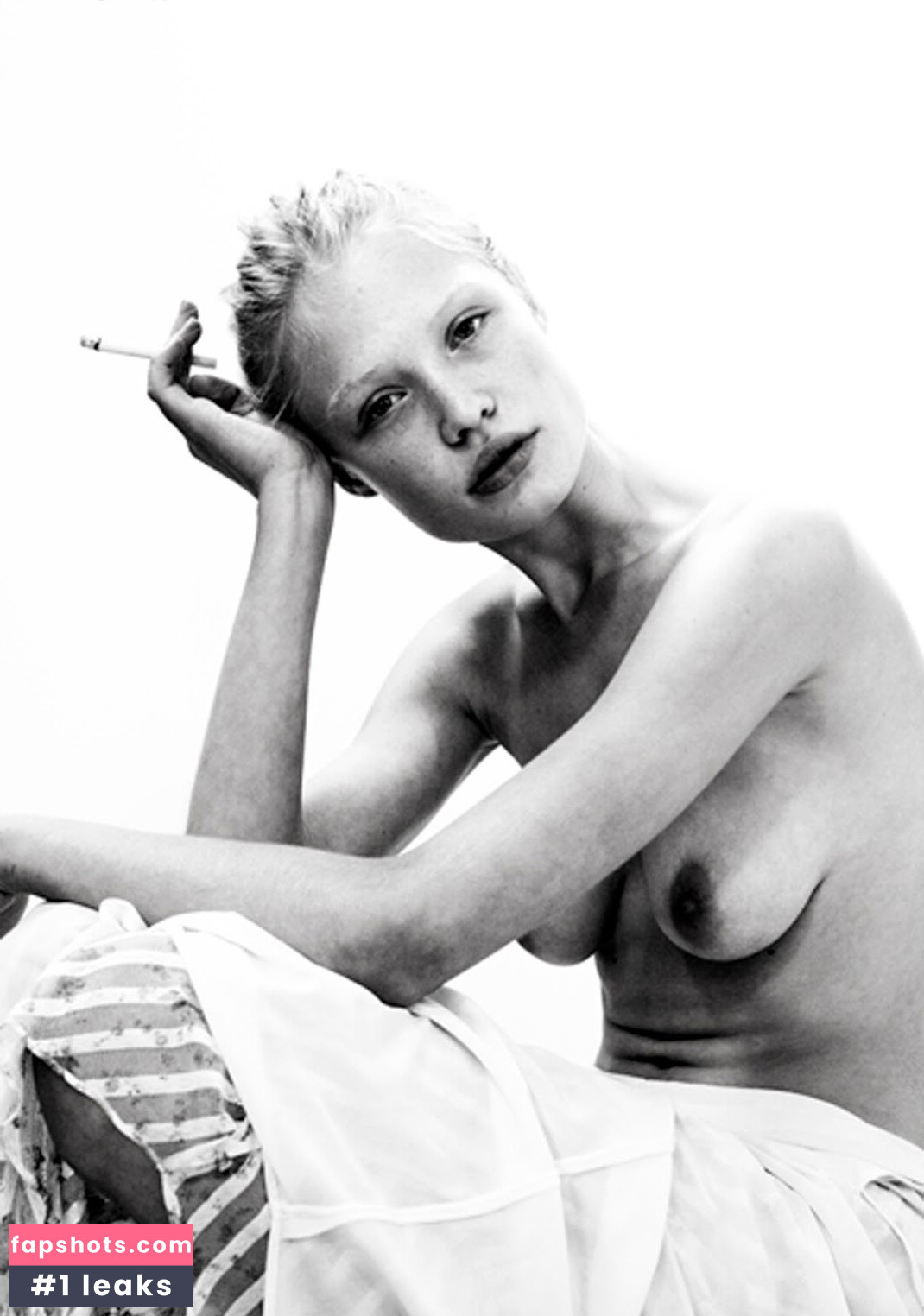 Camilla Forchhammer Nude Leaks OnlyFans Photos #24 - LeakJerk