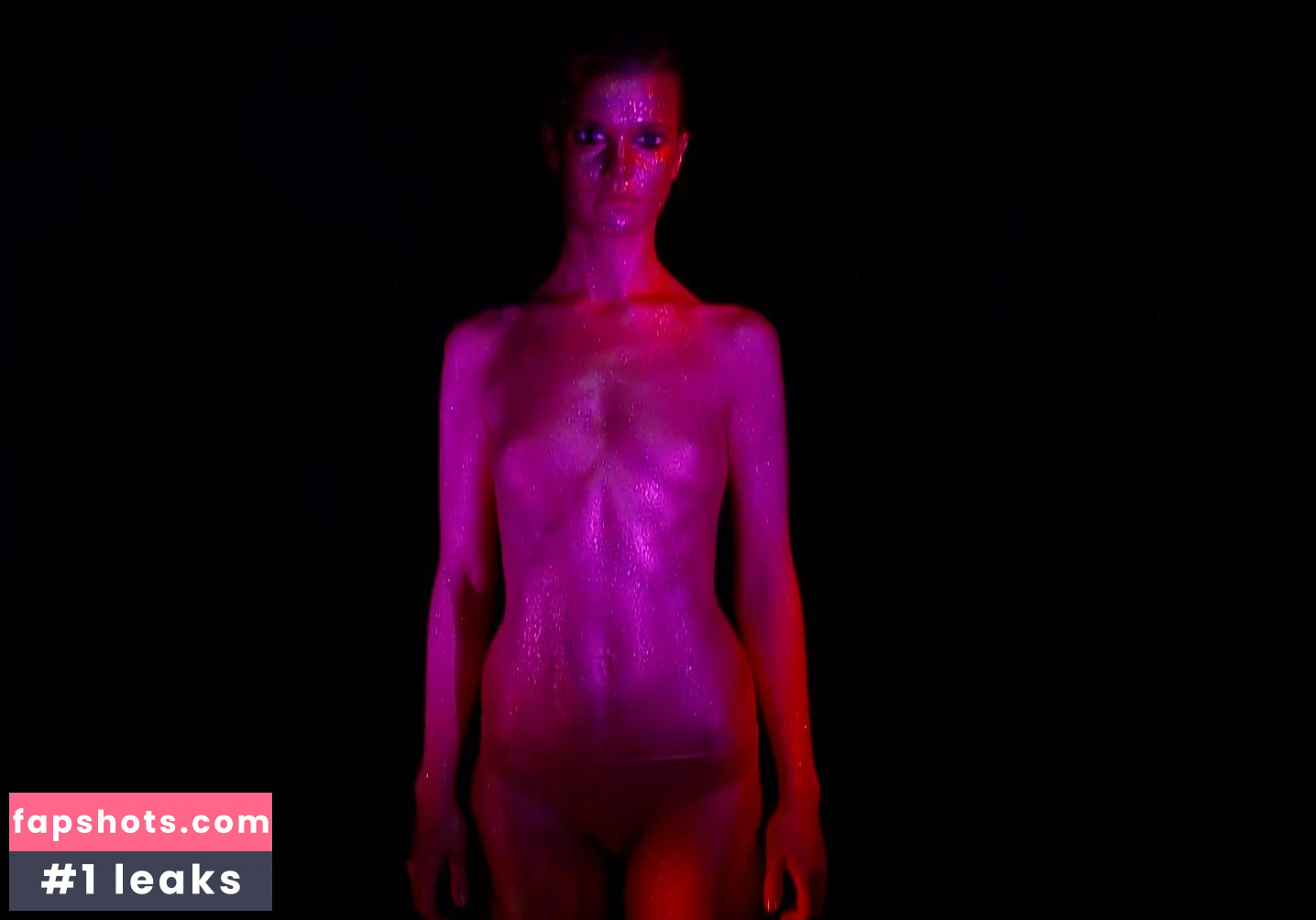 Camilla Rutherford gallery photo #6