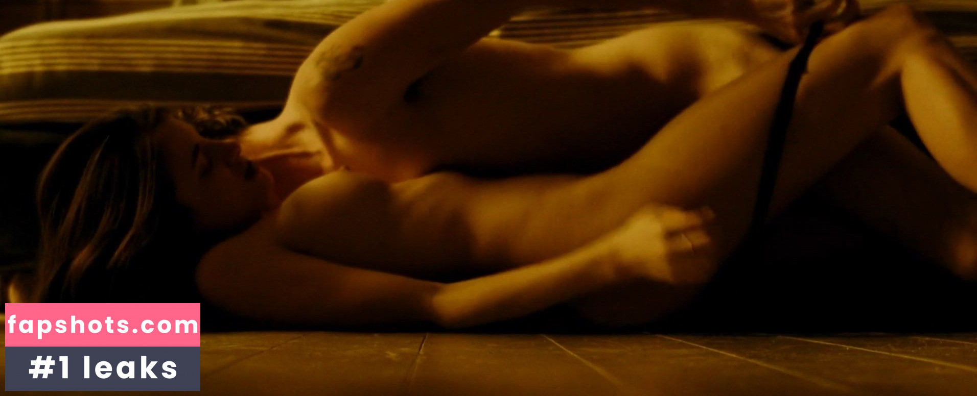 Camille Claris gallery photo #8