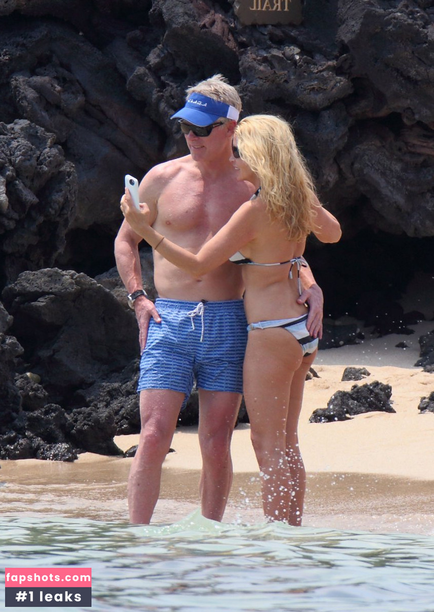 Camille Grammer Nude Leaks OnlyFans Photos #39 - LeakJerk