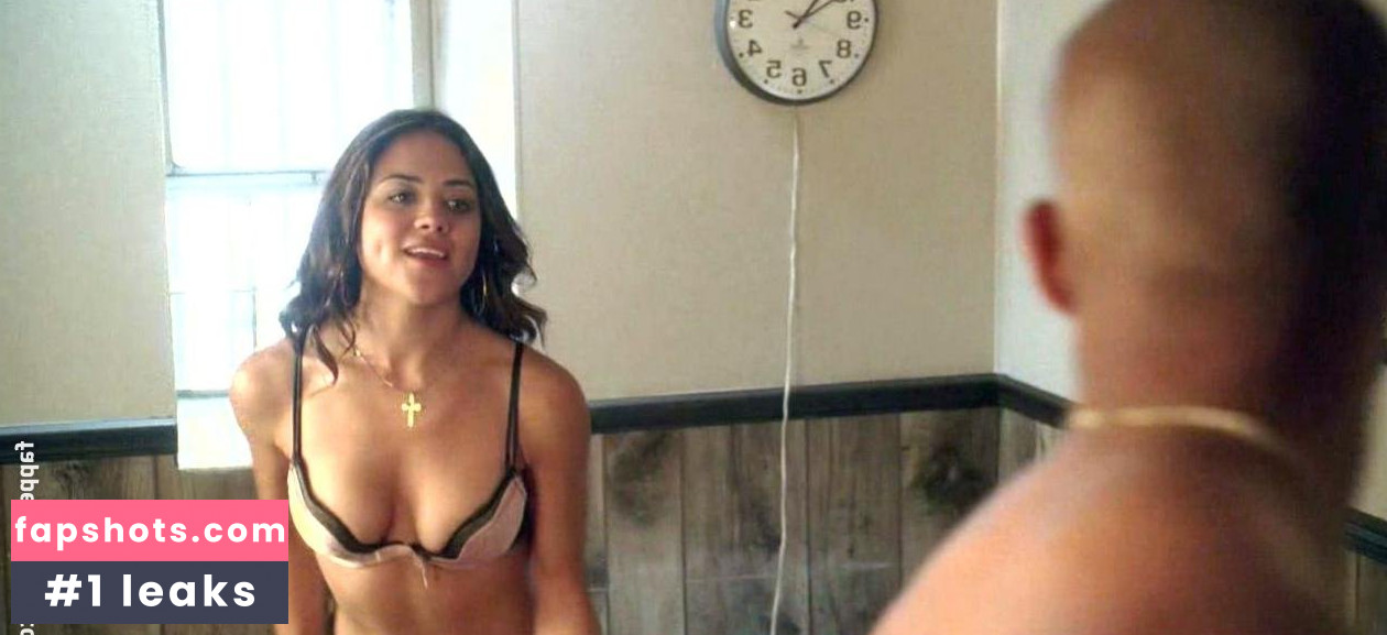 Camille Guaty gallery photo #18