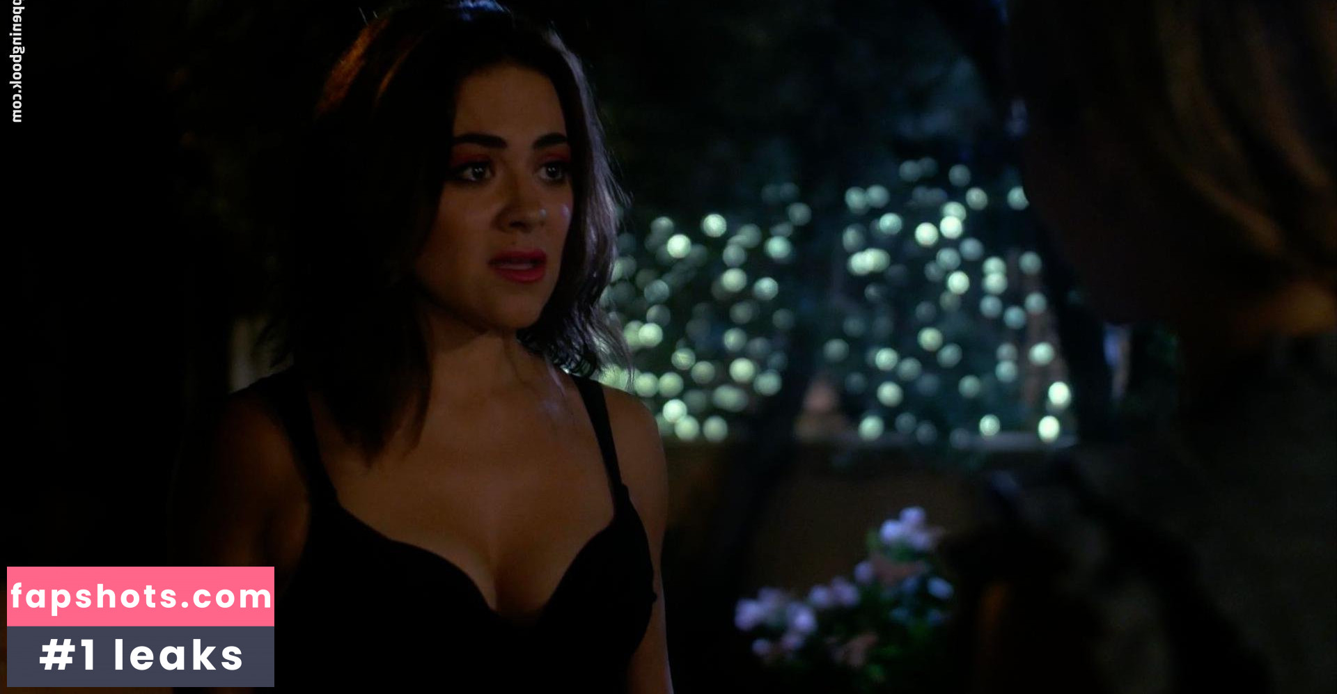 Camille Guaty gallery photo #34