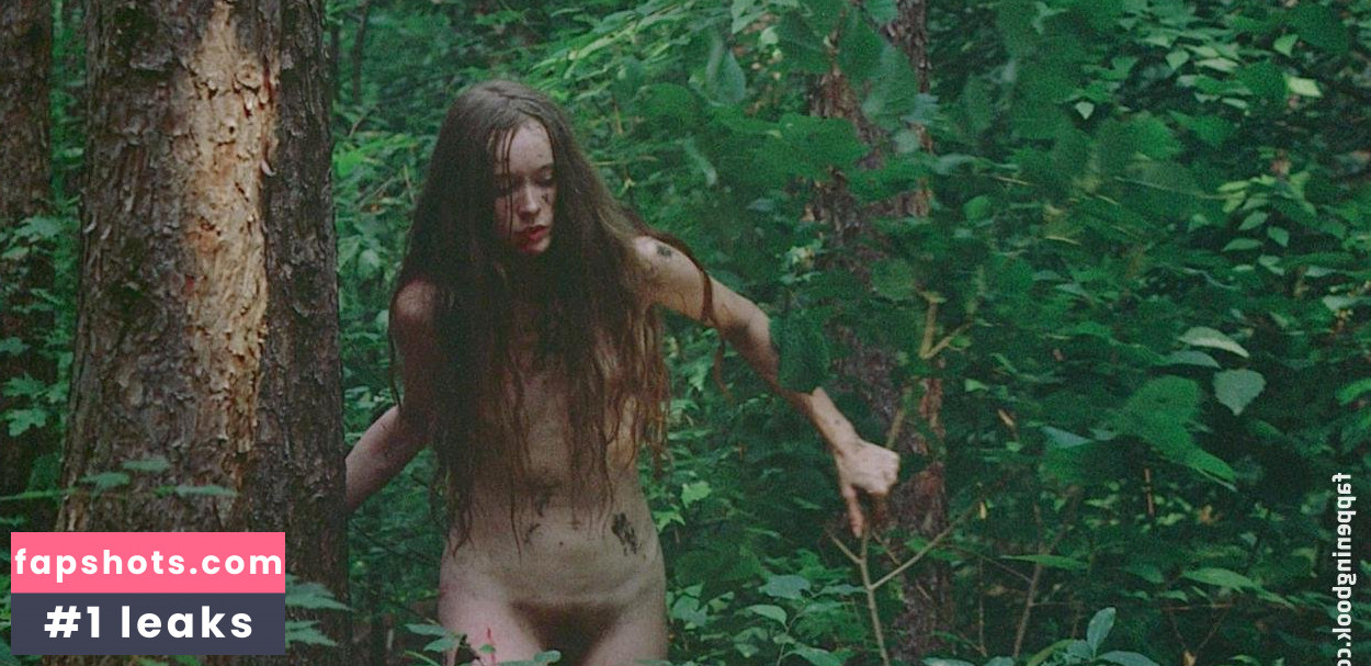 Camille Keaton gallery photo #11