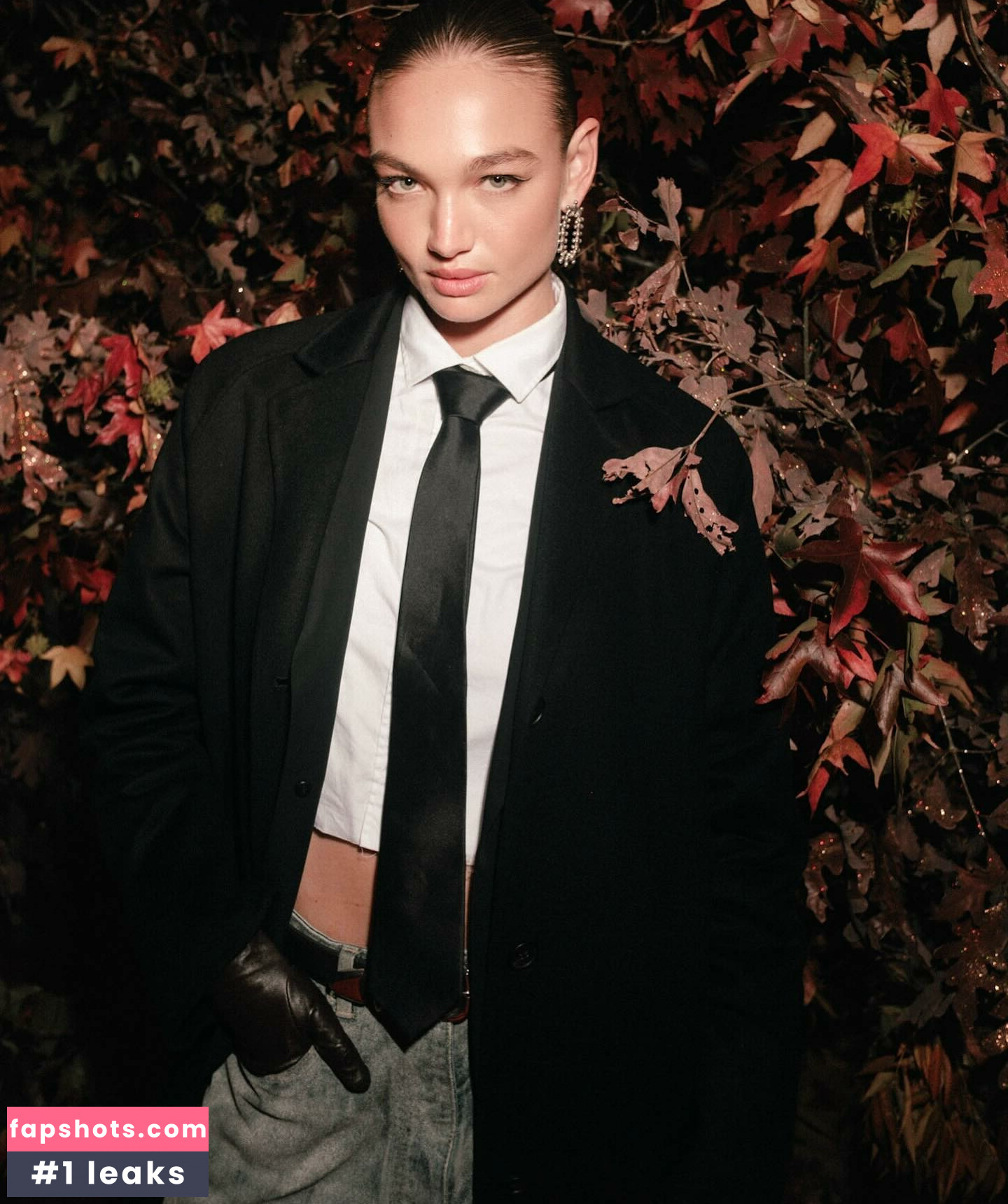 Camille Opp nude babe gallery