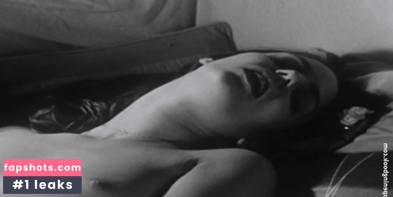 Camille Pelle Nude Leaks OnlyFans Photos #6 - Fapshots