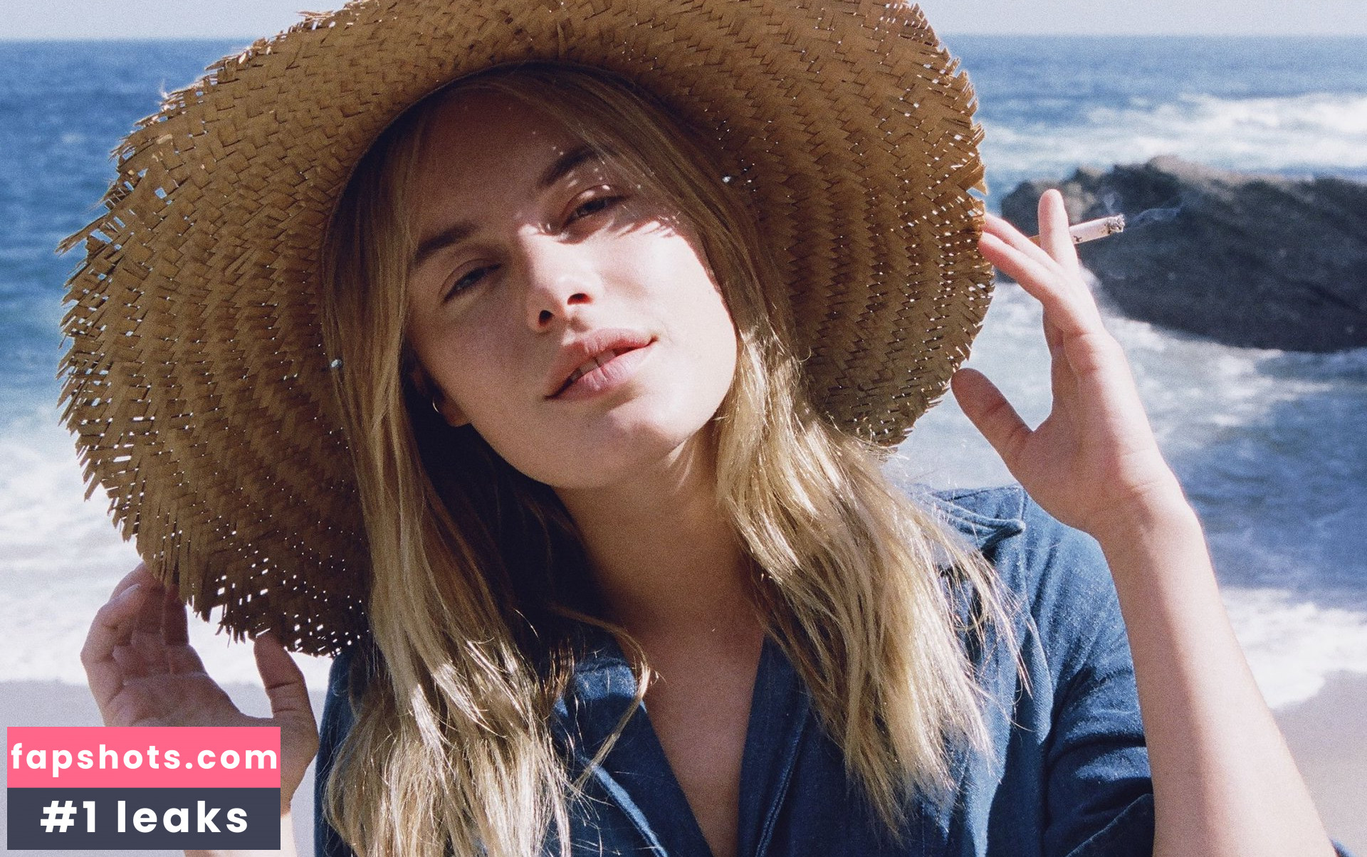 Camille Rowe gallery photo #167