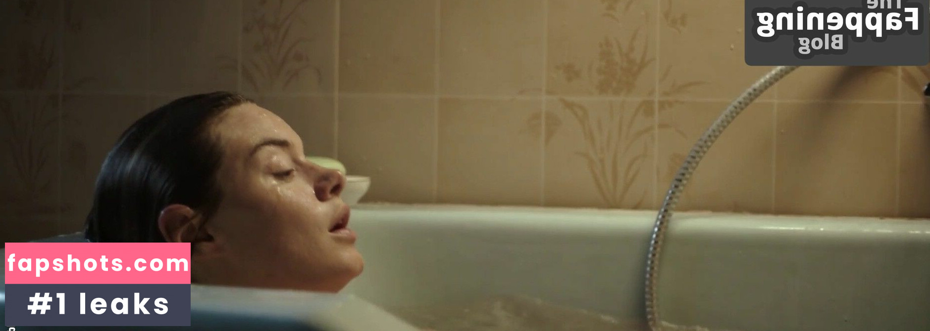 Camille Rowe gallery photo #18