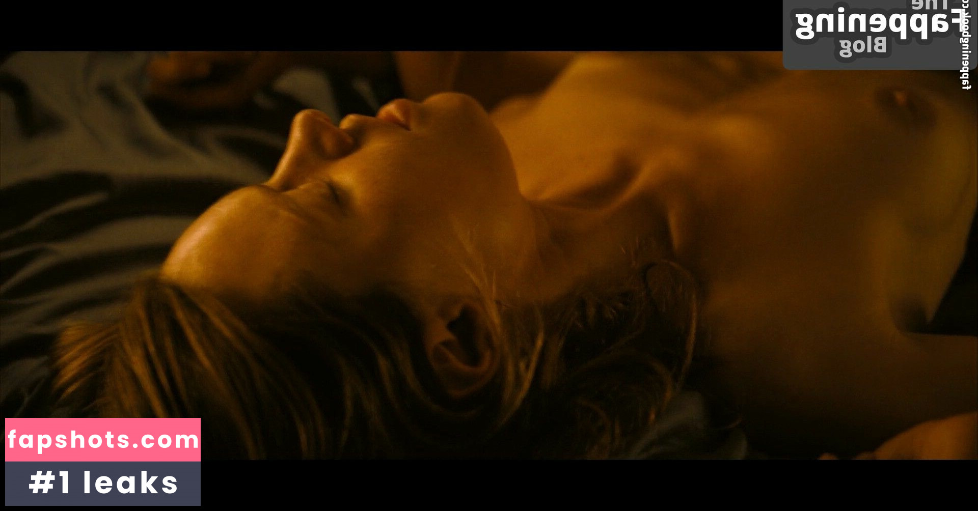 Camille Rowe gallery photo #21