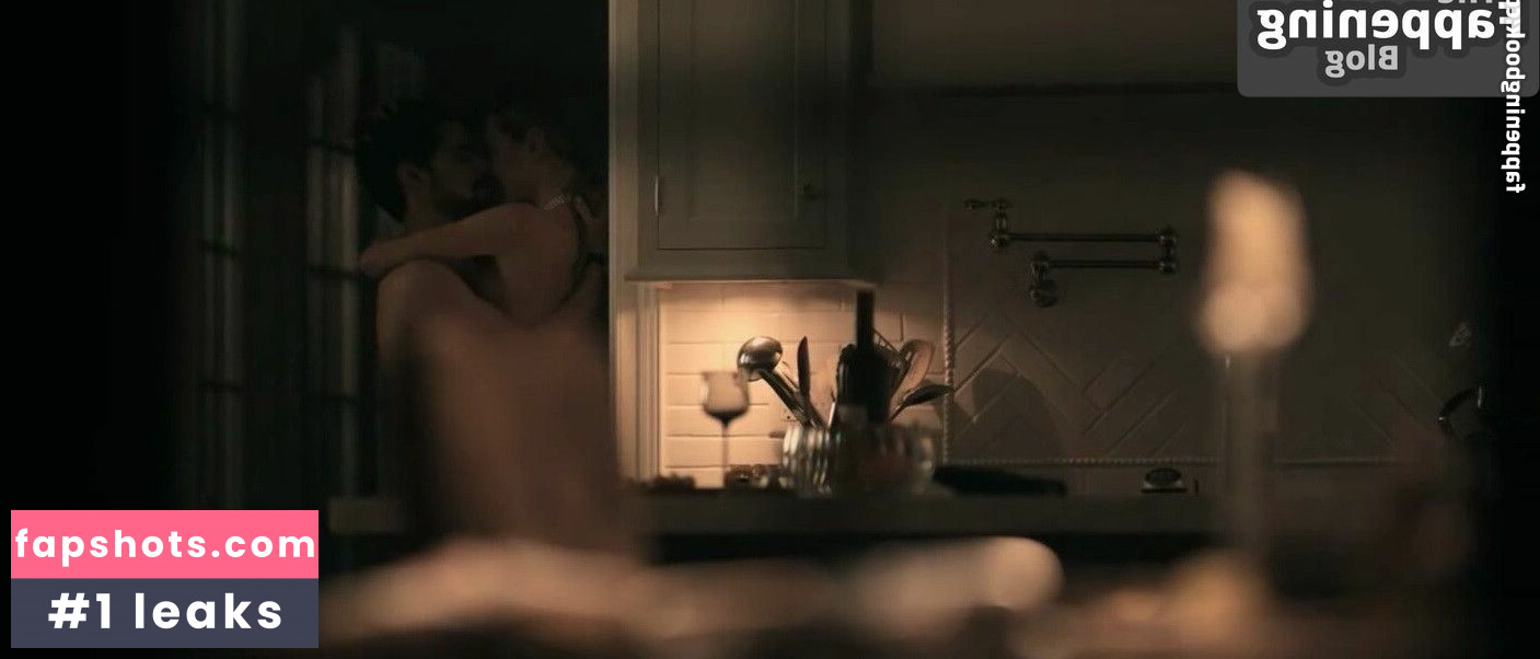 Camille Rowe gallery photo #47