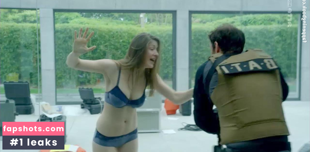 Camille Voglaire gallery photo #7