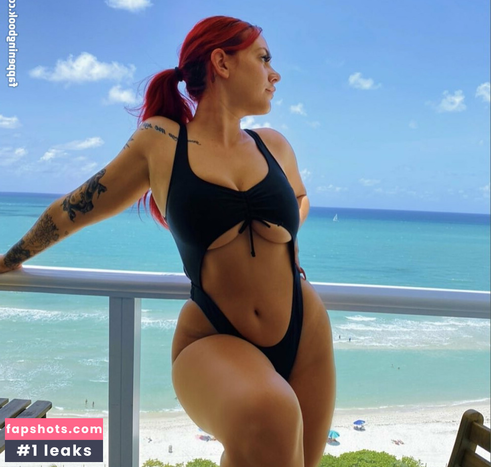 Camille Walker gallery photo #25