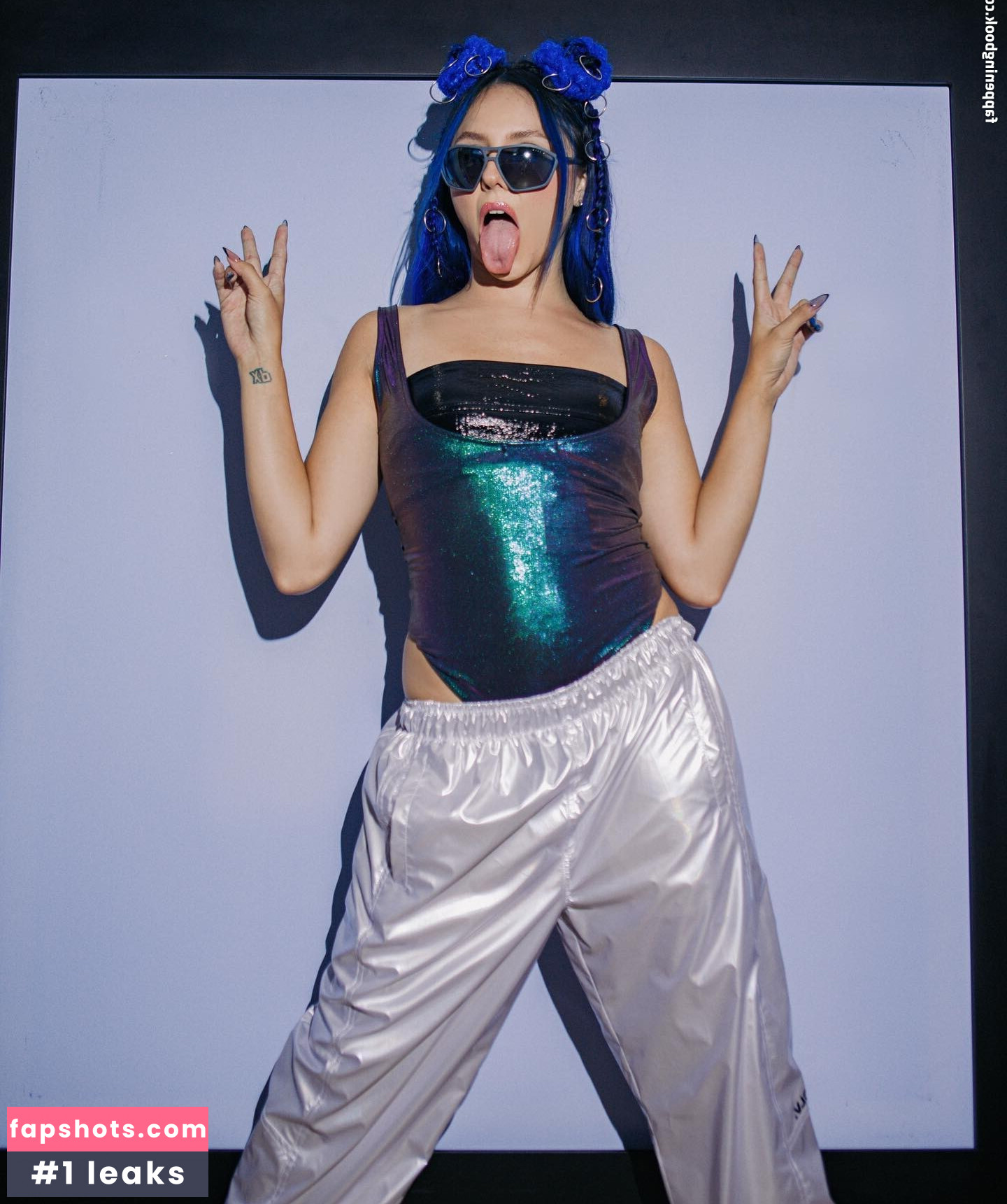 CamilotaXP gallery photo #24