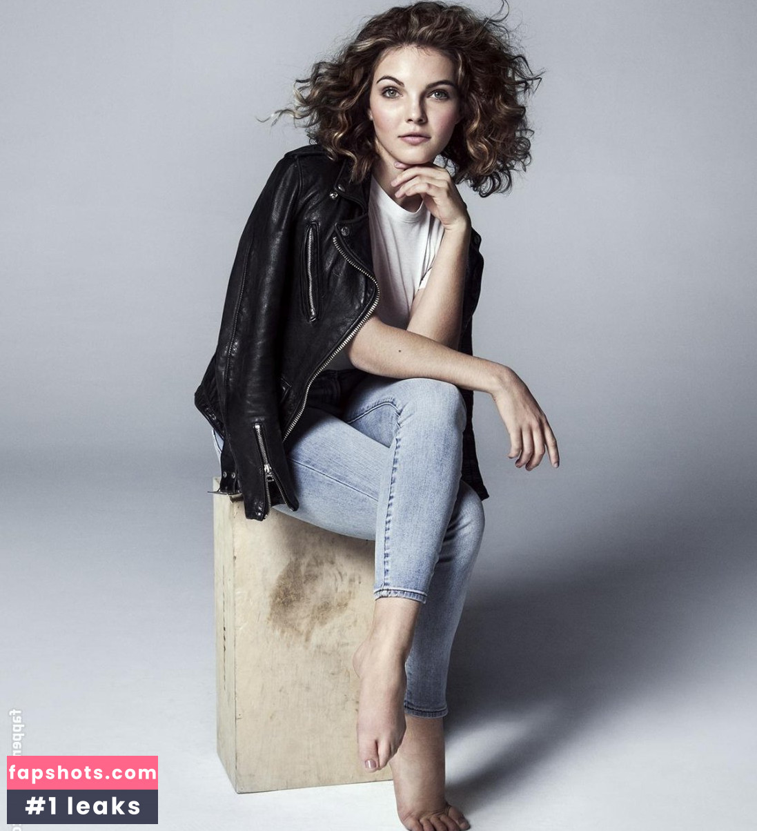 Camren Bicondova gallery photo #14