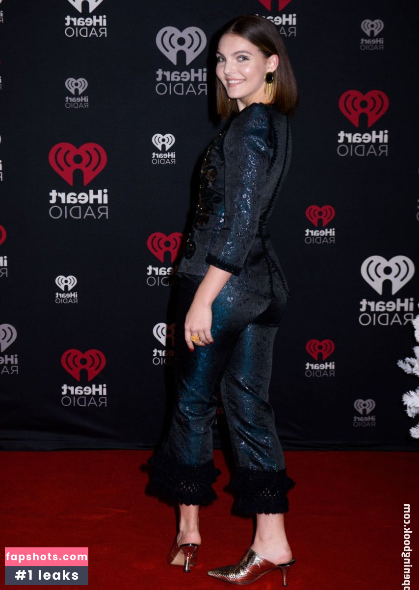 Camren Bicondova gallery photo #18